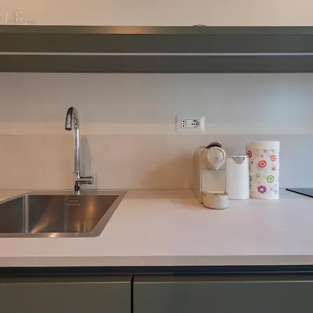 Close To The M3 Metro Apartment Milan