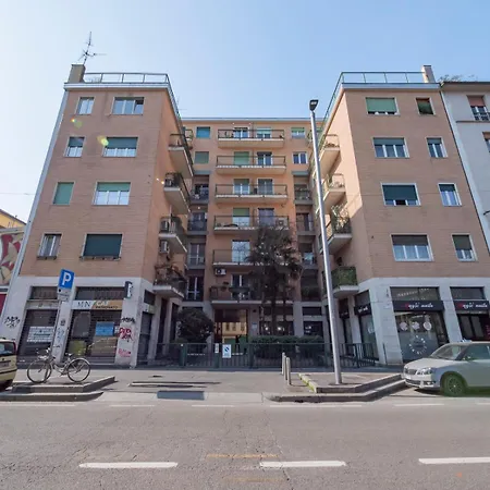 Close To The M3 Metro Milano