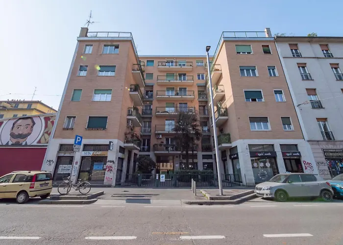 Close To The M3 Metro Milano